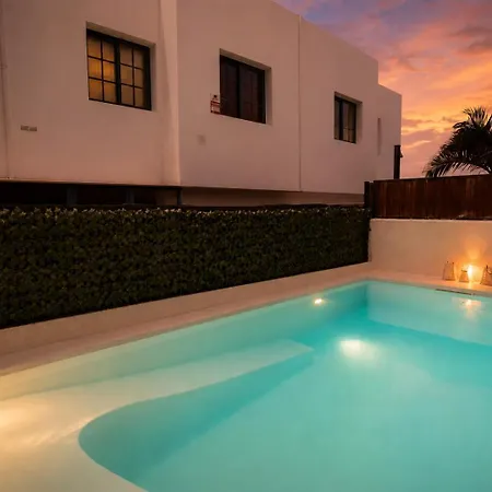 Apapache | Private Pool | - 5 Min Walk * Playa Blanca (Lanzarote)